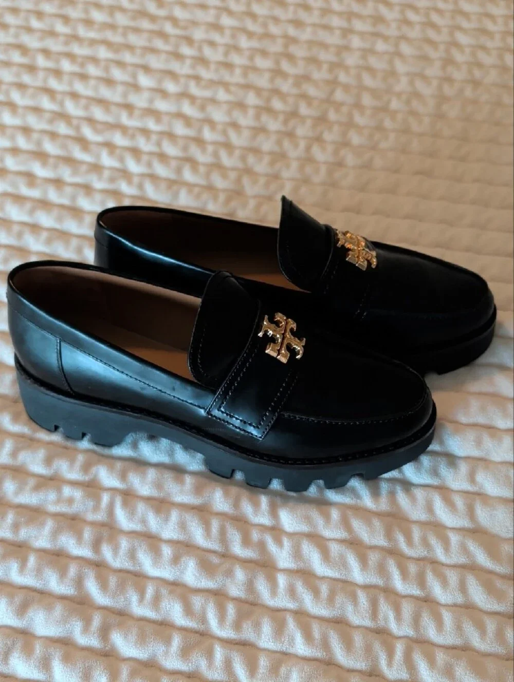 Tory Burch Black Leather Logo Penny Loafers with Gold Emblem Women's Size 8.5 US